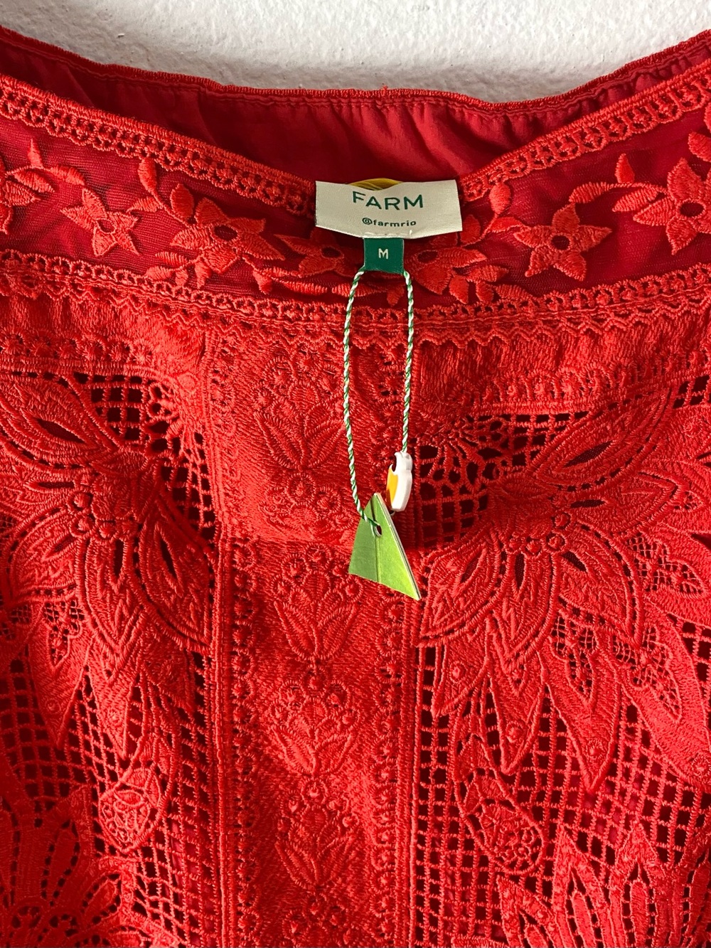New FARM Rio Toucan Guipure Crochet Red Lace Midi Skirt Medium Cocktail Party - Picture 10 of 16